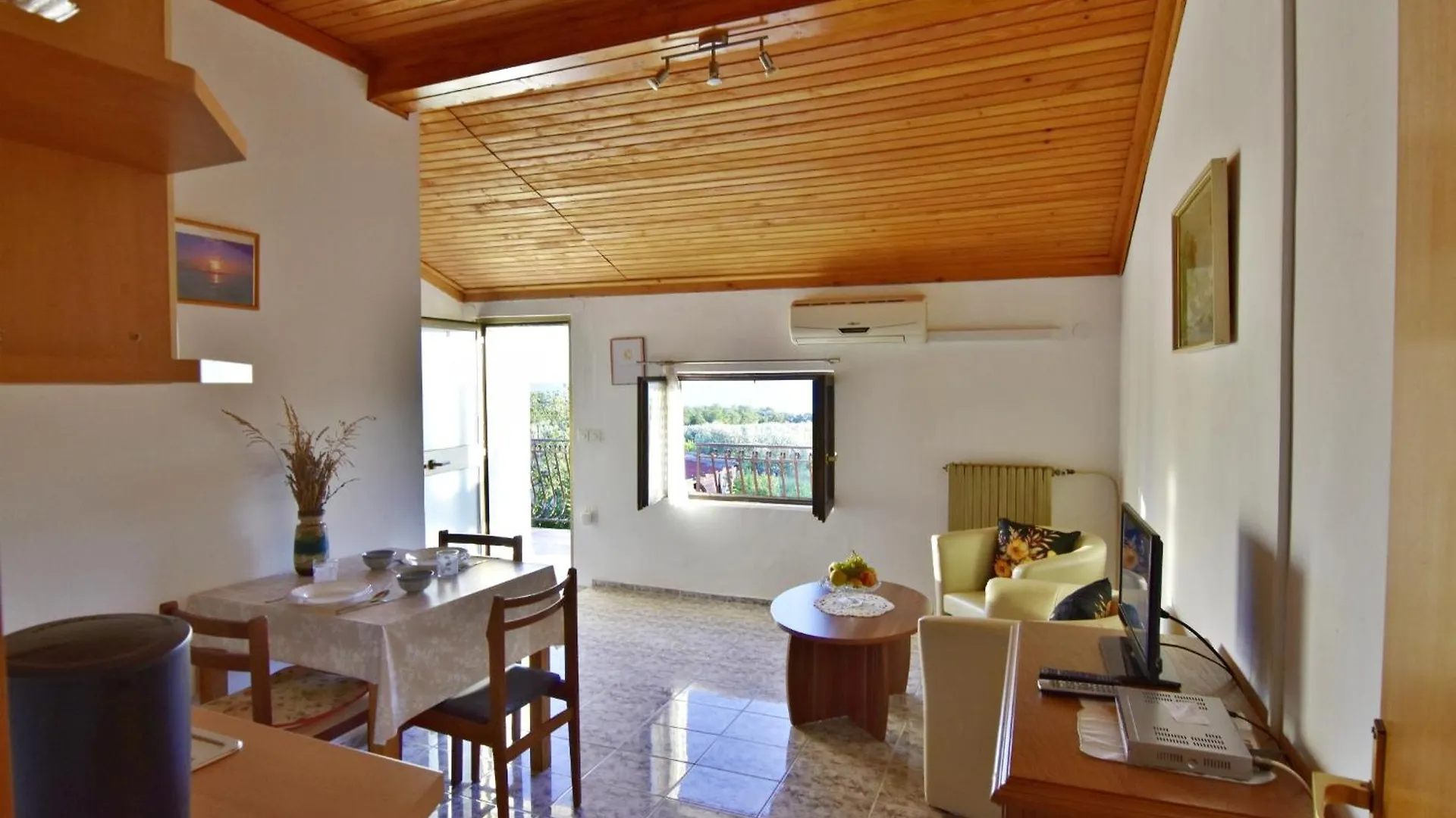 Apartments And Rooms With Parking Space Zambratija, Umag - 22512 Savudrija